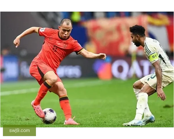 国足0比2不敌澳大利亚黄政宇王大雷失误塞鸟王钰栋完成处子秀战